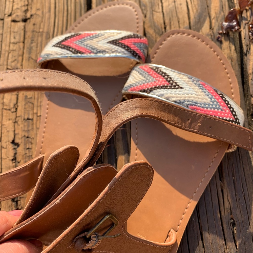 Aeropostale sandals